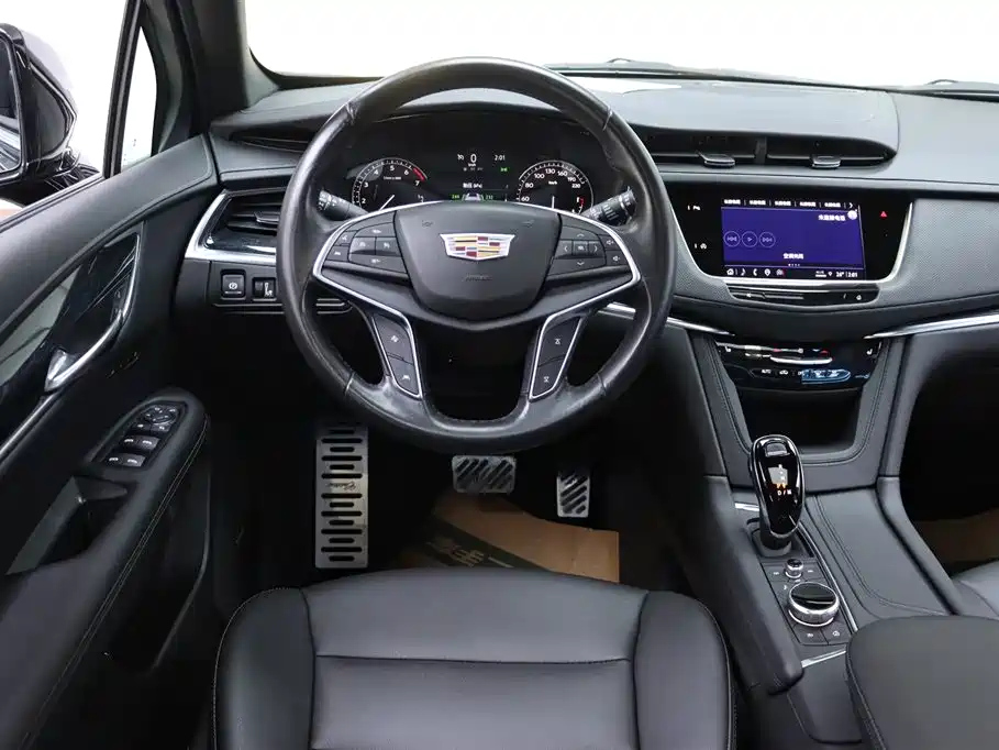 CADILLAC XT5 2023