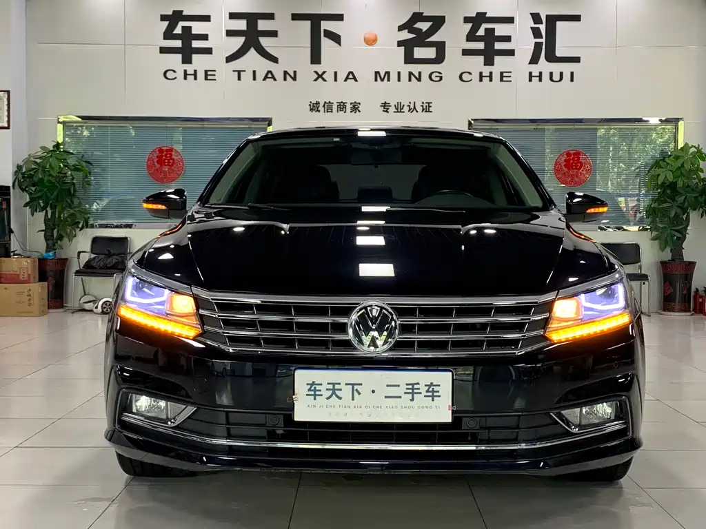 VOLKSWAGEN PASSAT 2017