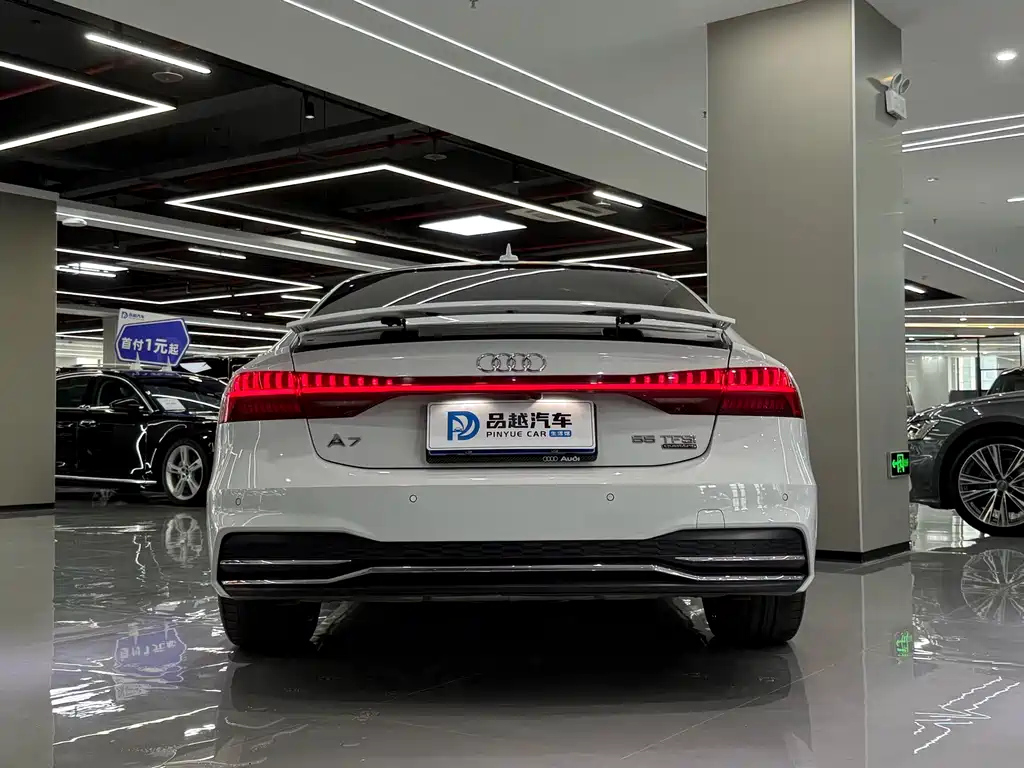 AUDI A7 2023