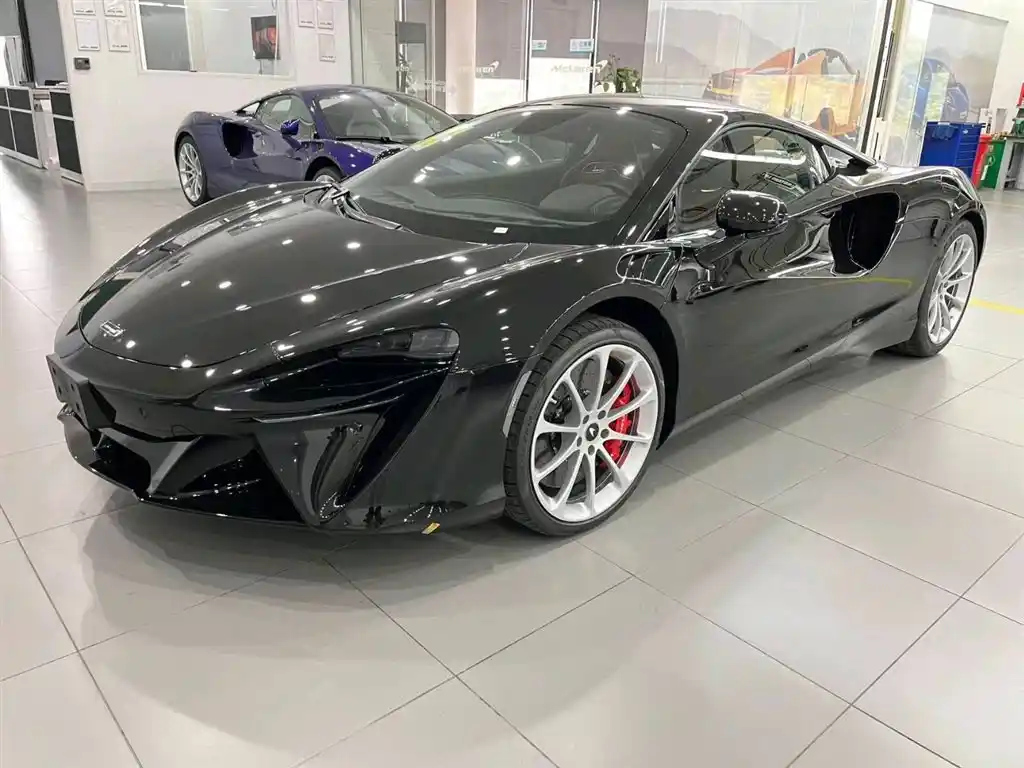 MCLAREN ARTURA 2023