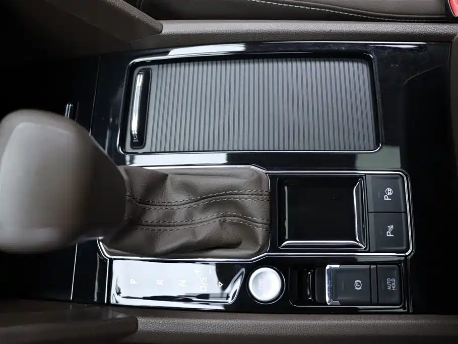 VOLKSWAGEN VILORAN 2020