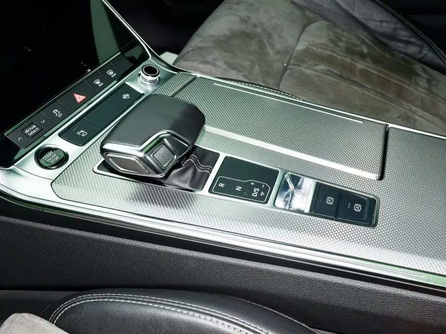 AUDI A6L 2022