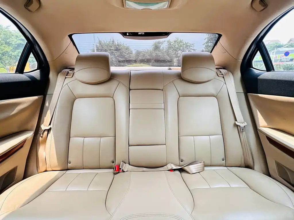 ROEWE 550 2011