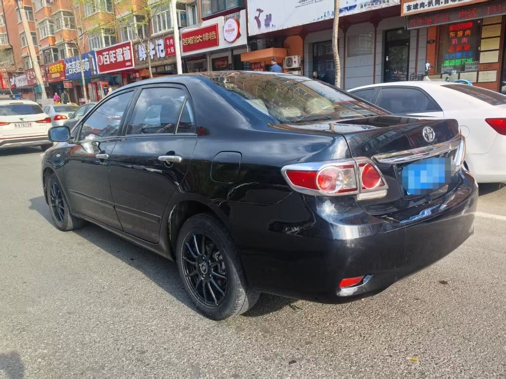 TOYOTA COROLLA 2011