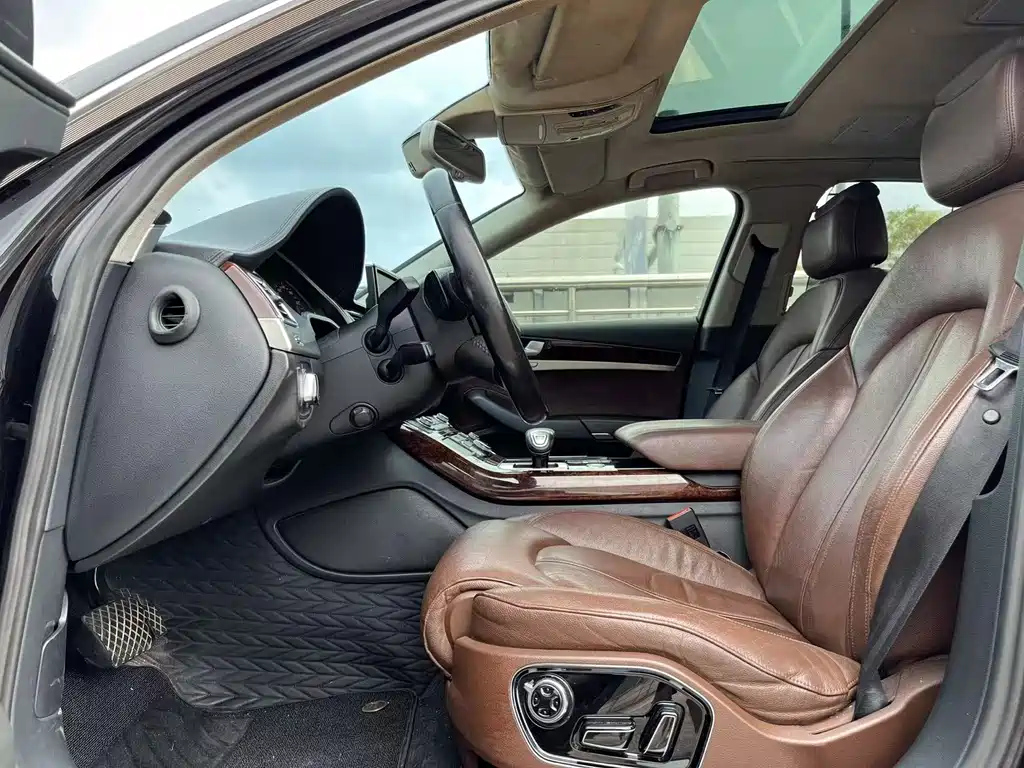 AUDI A8 2013