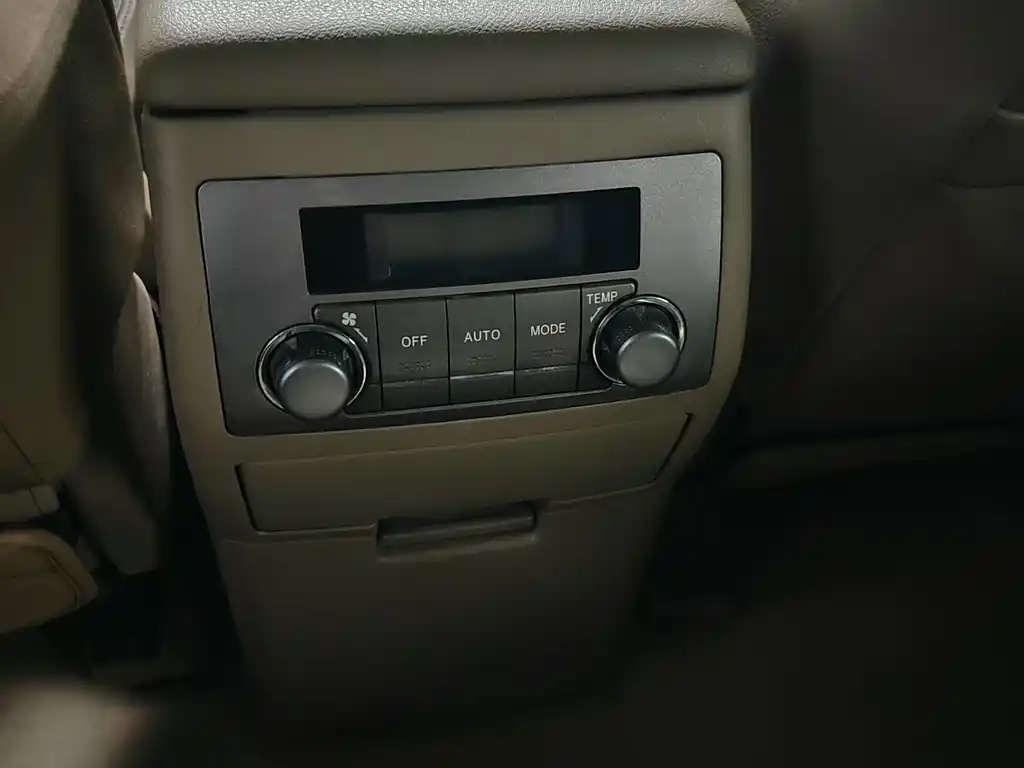 TOYOTA HIGHLANDER 2012