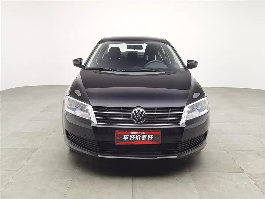 VOLKSWAGEN LAVIDA 2016