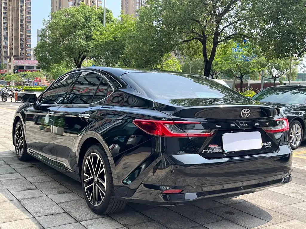 TOYOTA CAMRY 2024