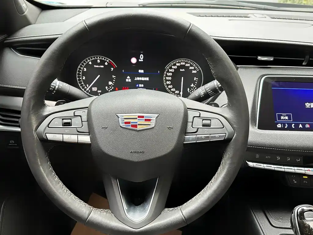 CADILLAC XT4 2020