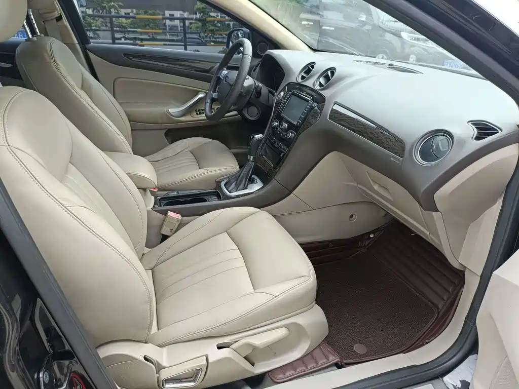 FORD MONDEO - WINNER 2012