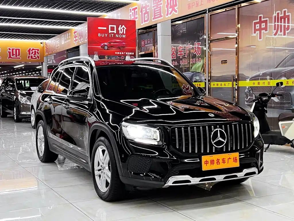 MERCEDES BENZ GLB 2021