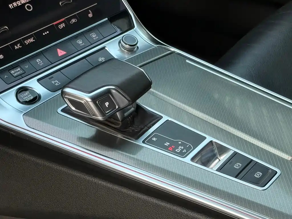 AUDI A6L 2021