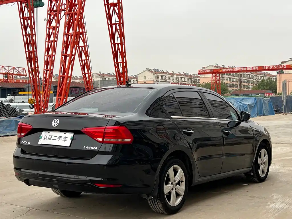 VOLKSWAGEN LAVIDA 2017