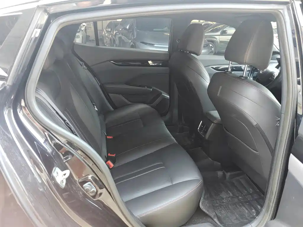 DONGFENG AEOLUS 2020