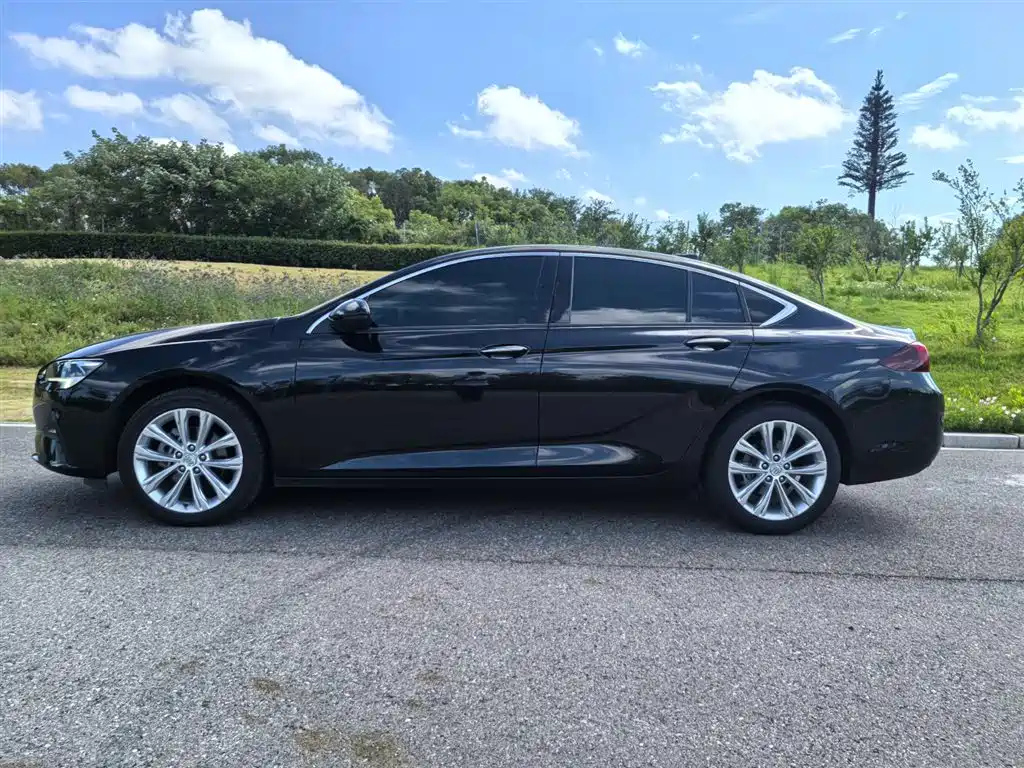 BUICK REGAL 2022
