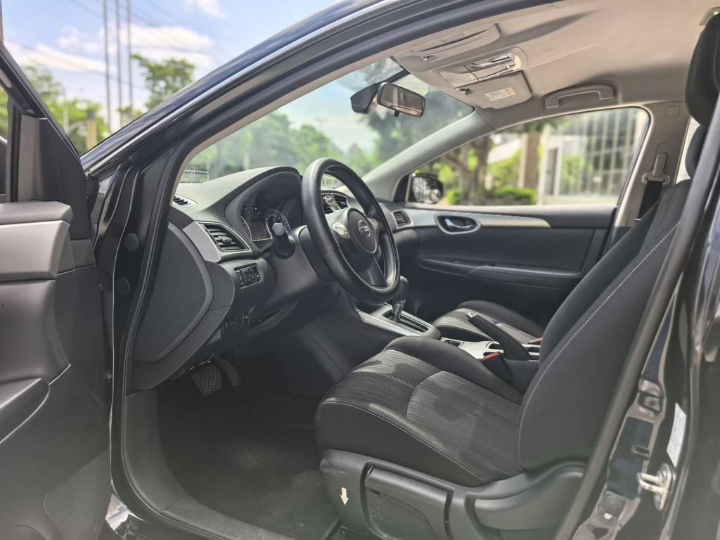 NISSAN SYLPHY 2019