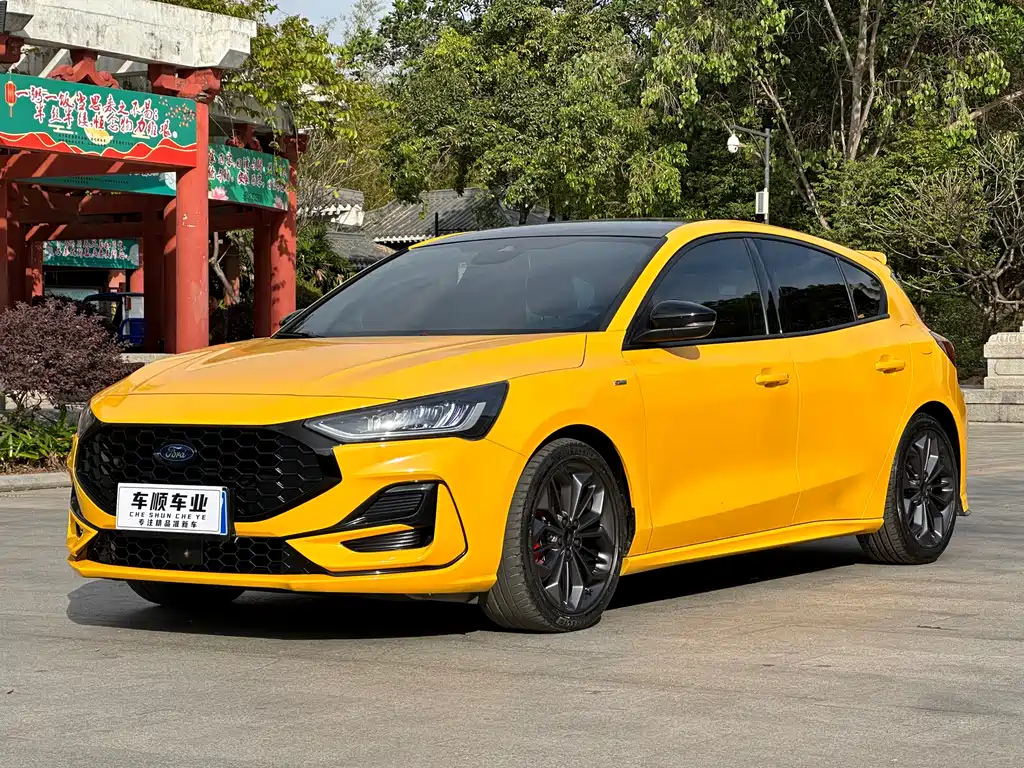 FORD FOCUS 2022