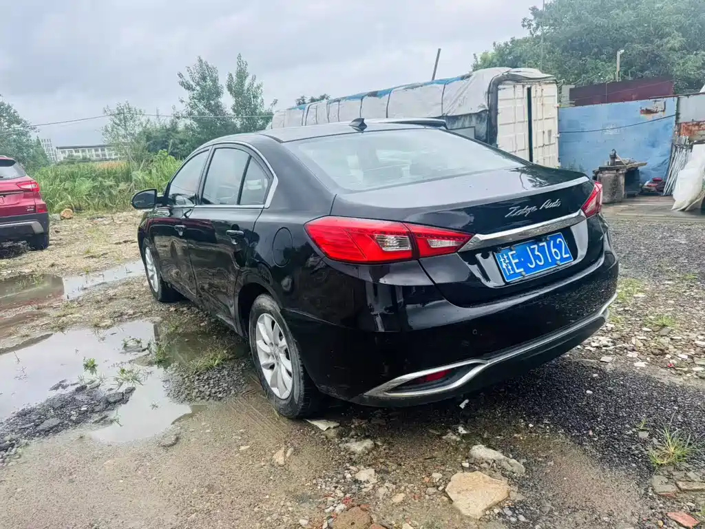 ZOTYE Z560 2017