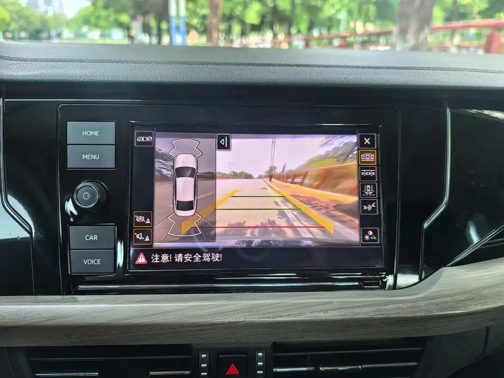VOLKSWAGEN PASSAT 2020