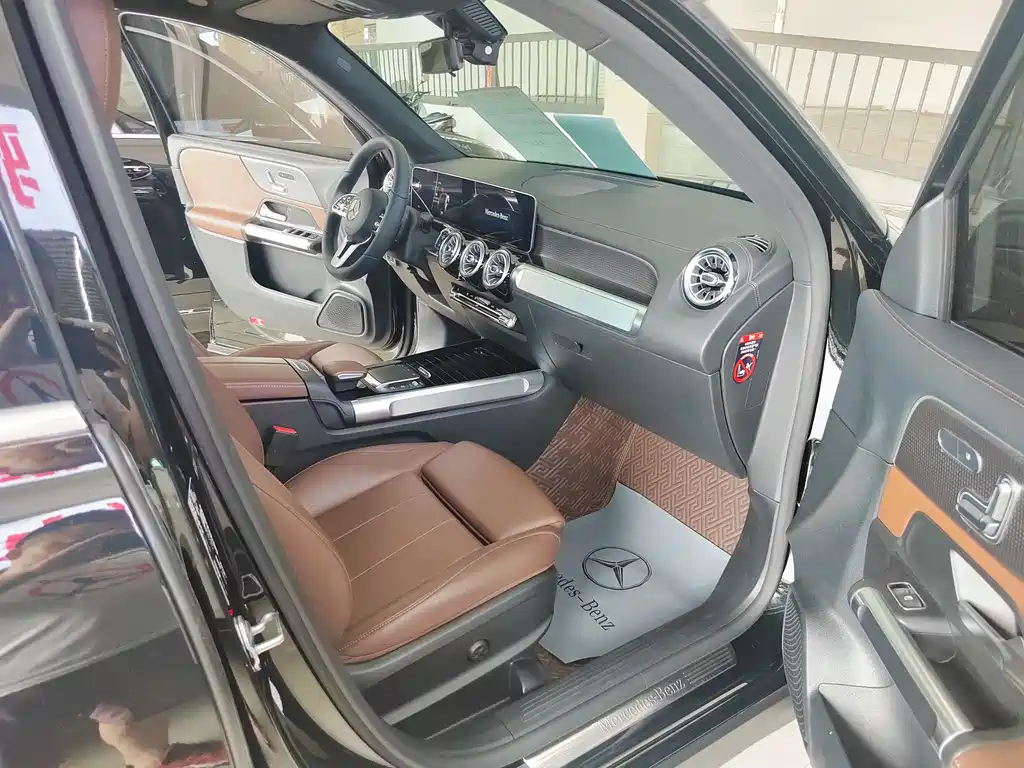 MERCEDES BENZ GLB 2020