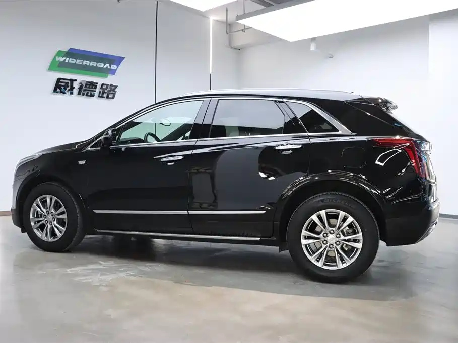 CADILLAC XT5 2023