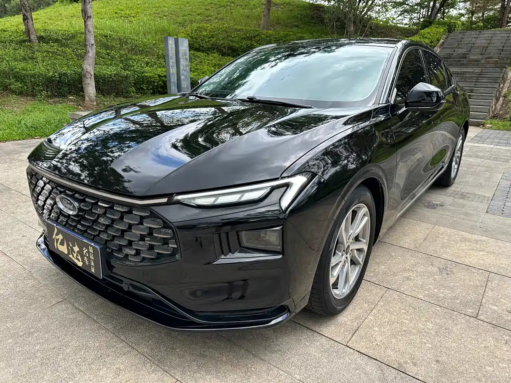 FORD MONDEO 2022
