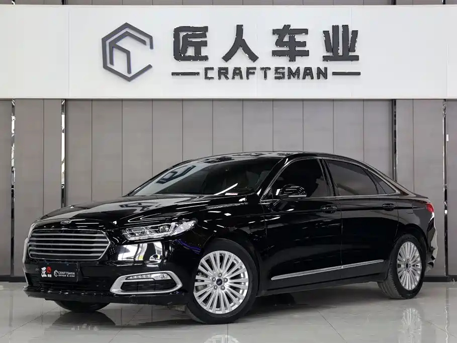 FORD TAURUS 2018