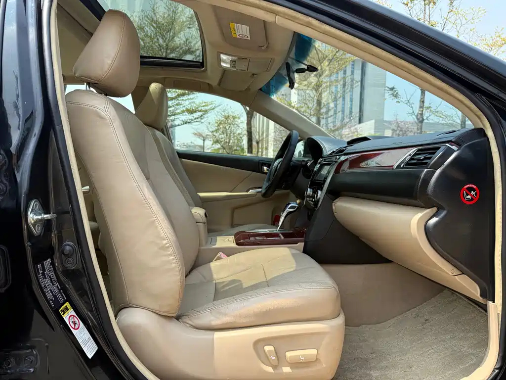 TOYOTA CAMRY 2012
