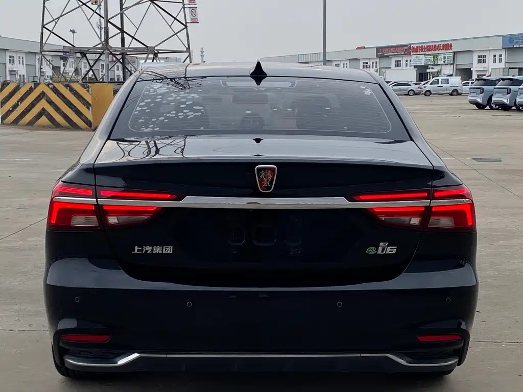 ROEWE I6 NEW ENERGY 2017