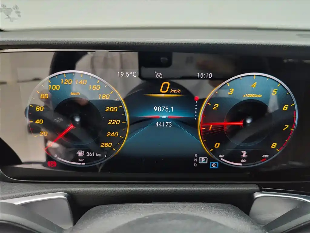 MERCEDES BENZ GLB 2020