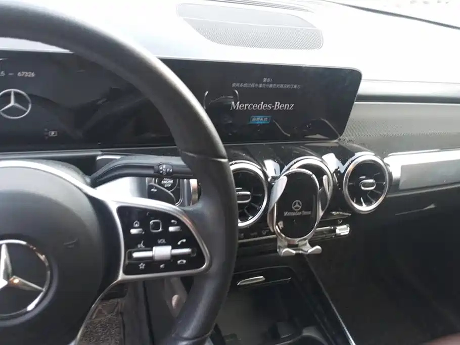 MERCEDES BENZ GLB 2020