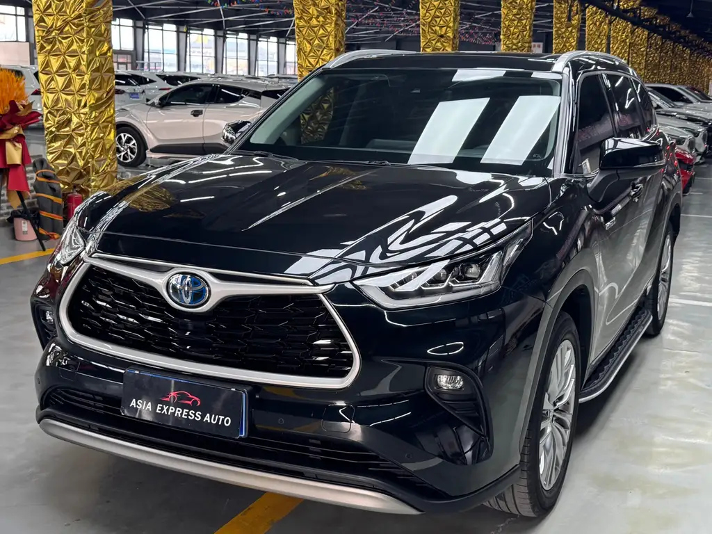 TOYOTA HIGHLANDER