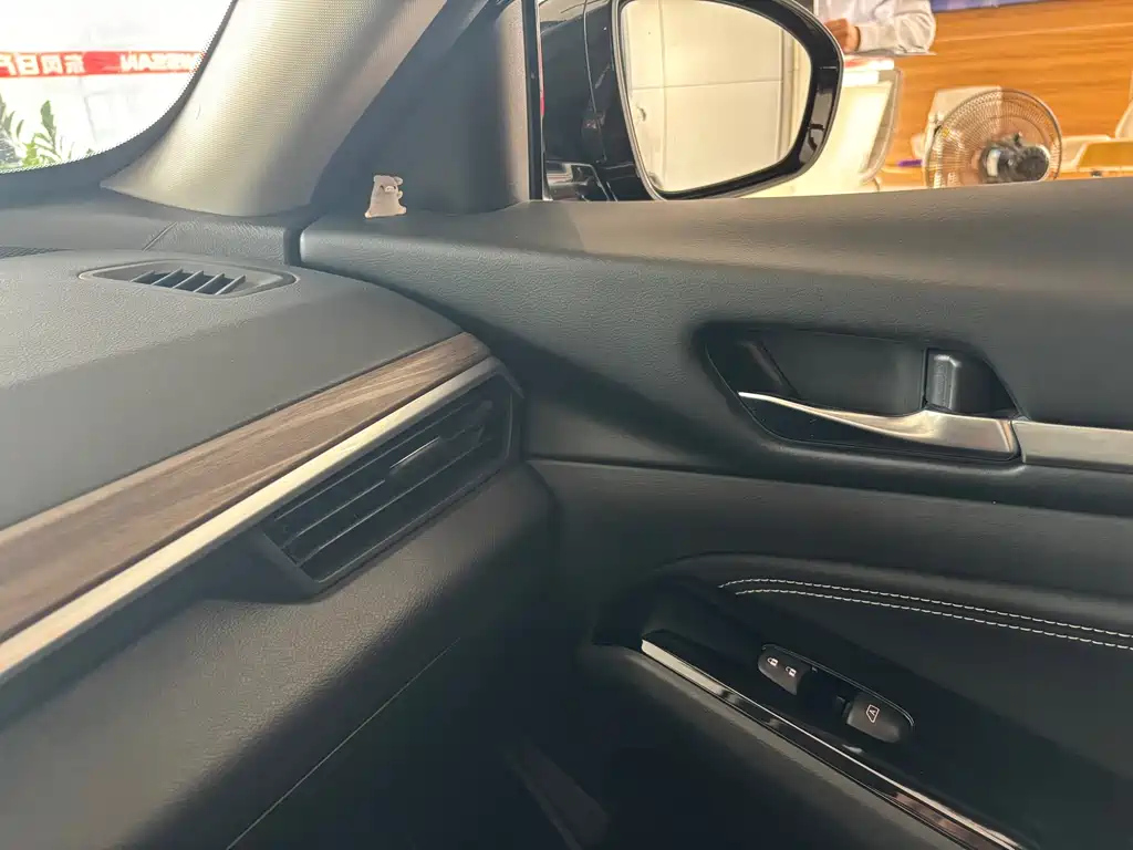 NISSAN TEANA 2022