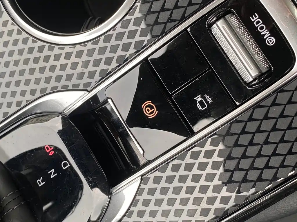 HONGQI HS3 PHEV 2024