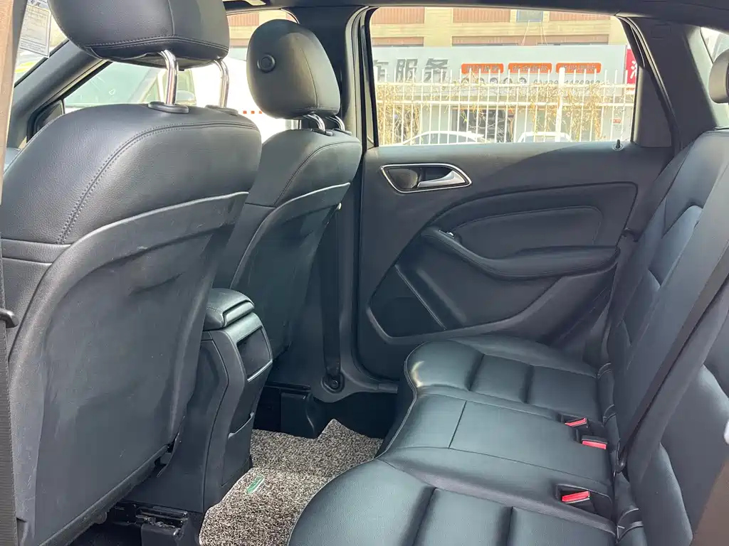 MERCEDES BENZ B-CLASS 2012