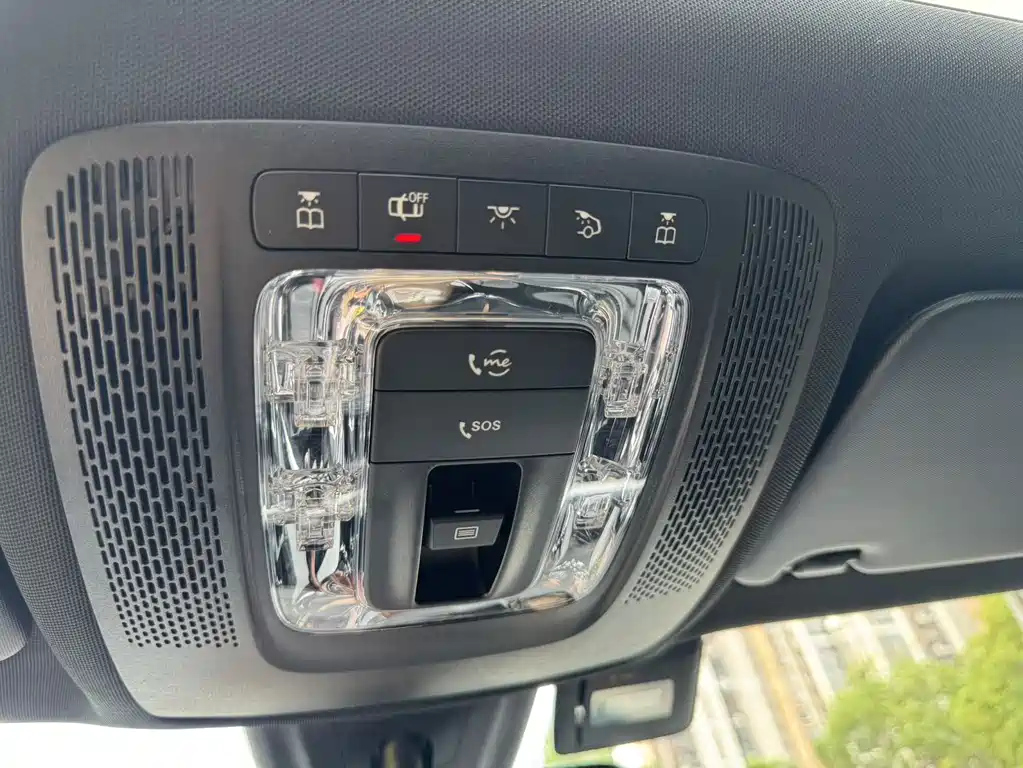 MERCEDES BENZ GLB 2021