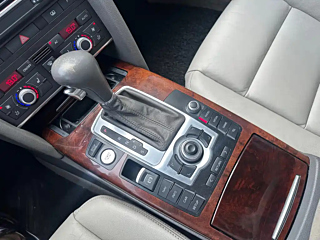 AUDI A6L  2011 YEAR 2.4L COMFORT 2011