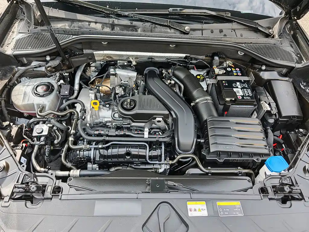 AUDI Q2L 2024