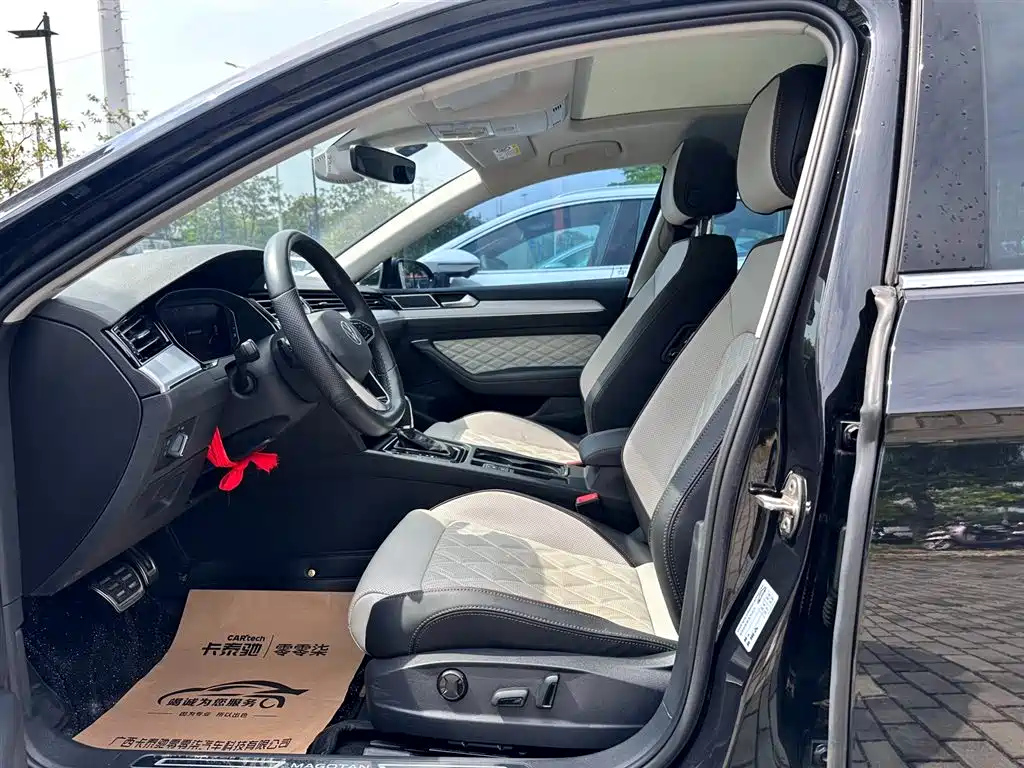 VOLKSWAGEN MAGOTAN 2023