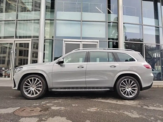 MERCEDES BENZ GLS  2024
