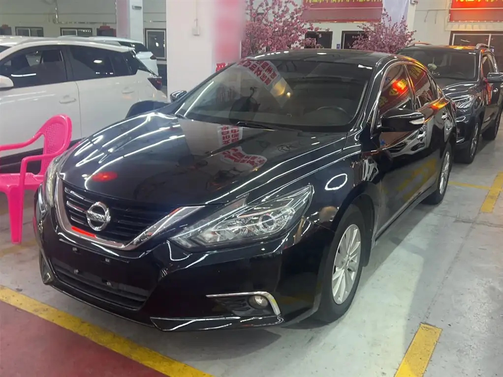 NISSAN TEANA 2018