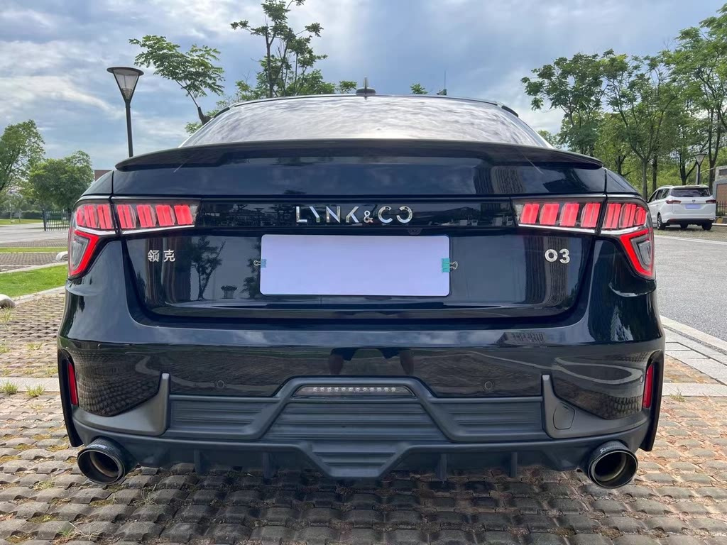 LYNK&CO 03 2018