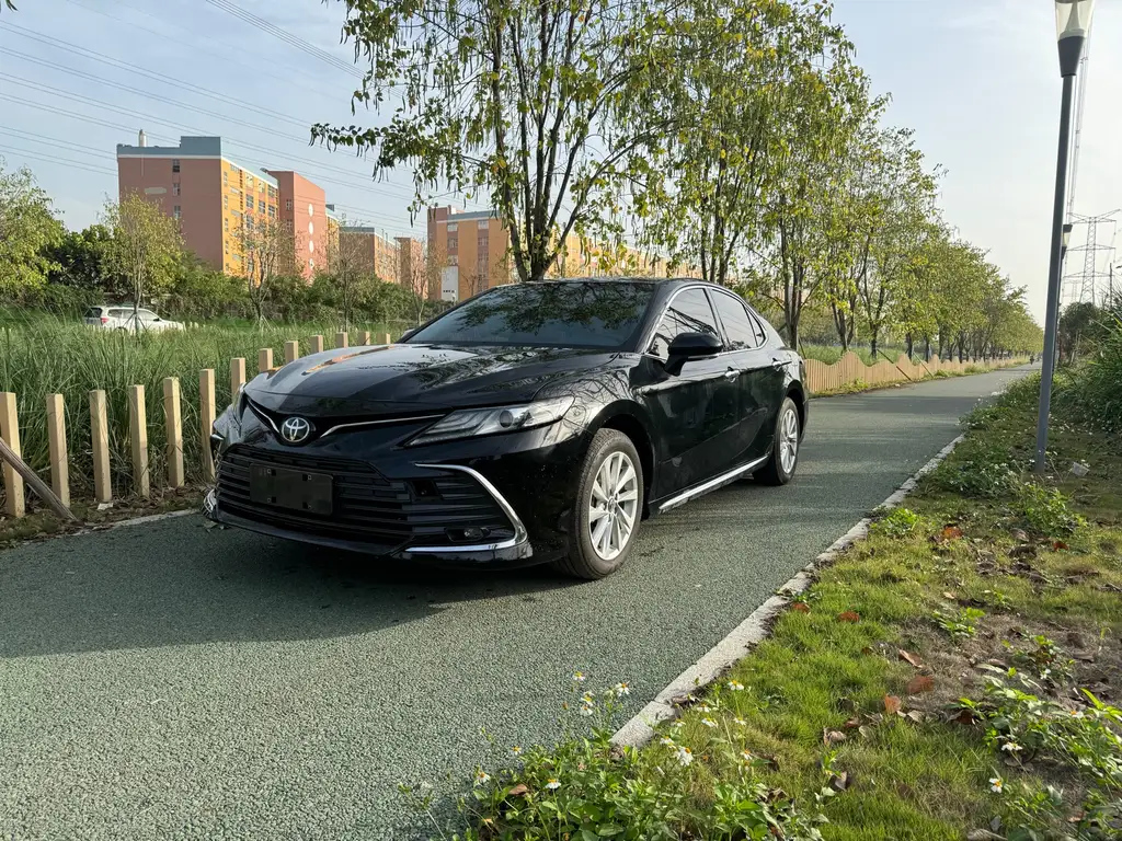TOYOTA CAMRY 2023