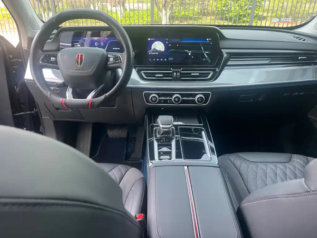 HONGQI HS5 2023