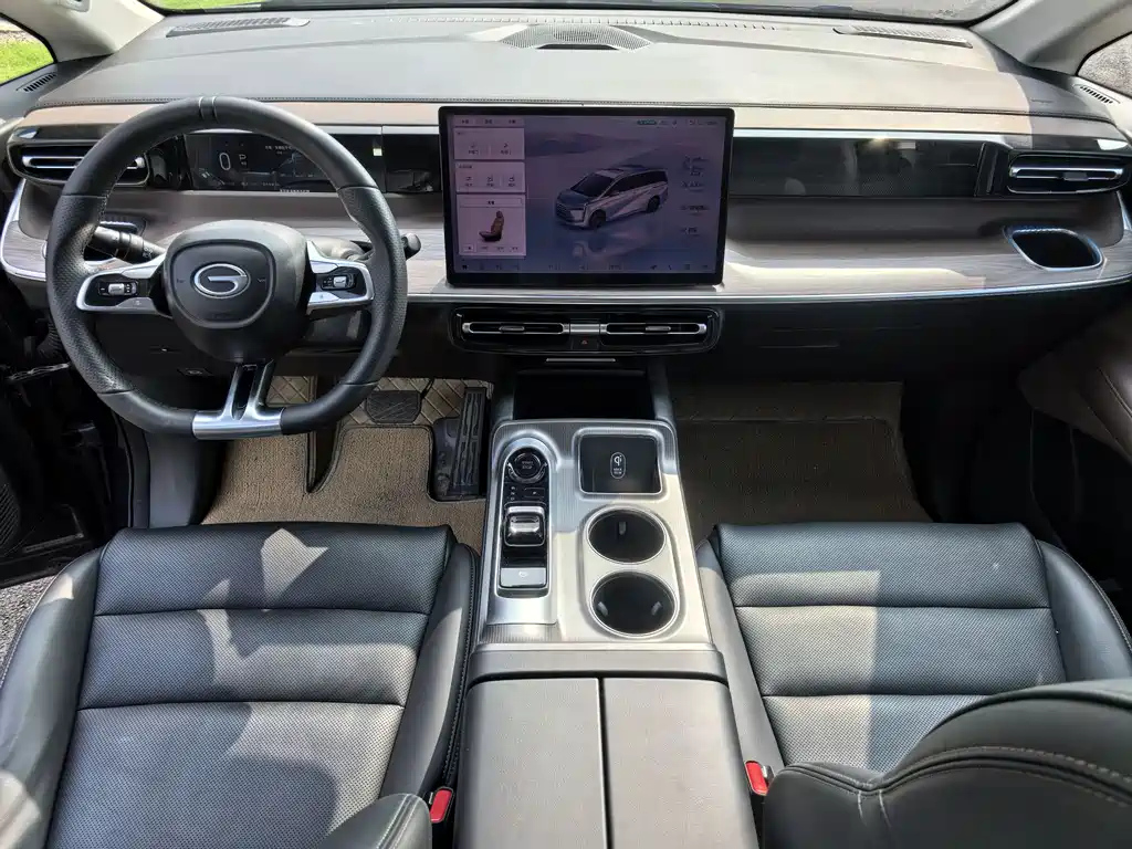 TRUMPCHI E8 NEW ENERGY 2024
