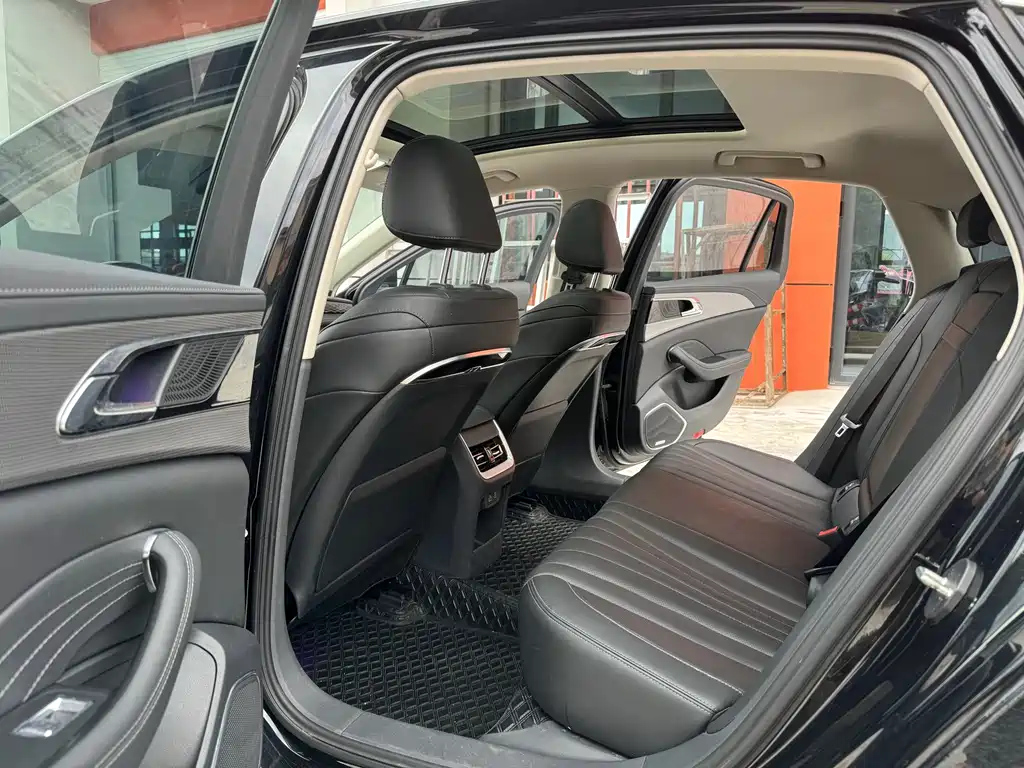 HONGQI H5 2022