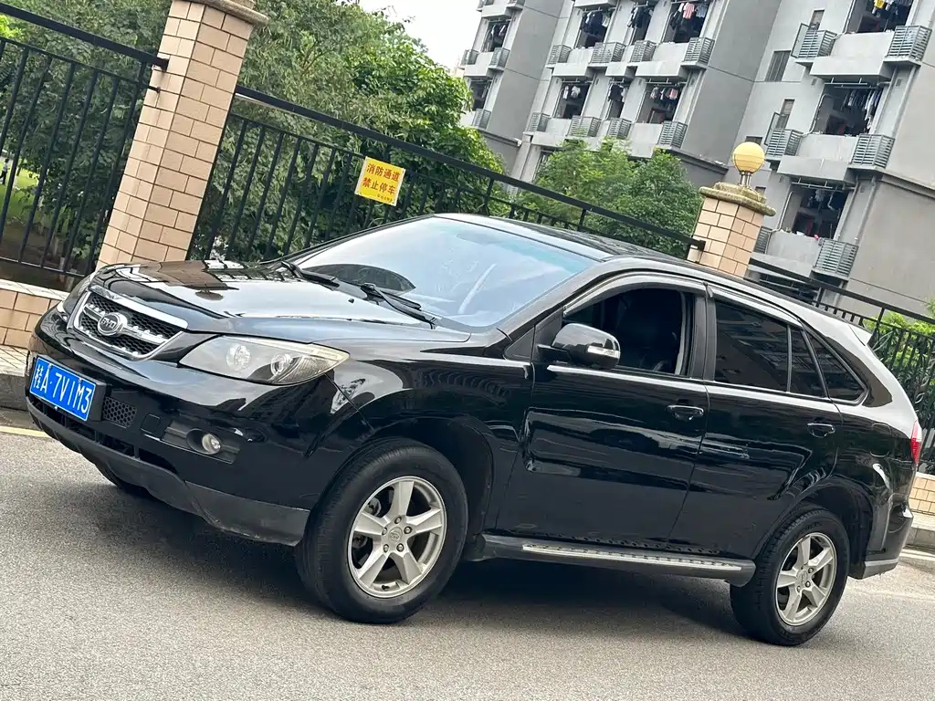 BYD S6 2013