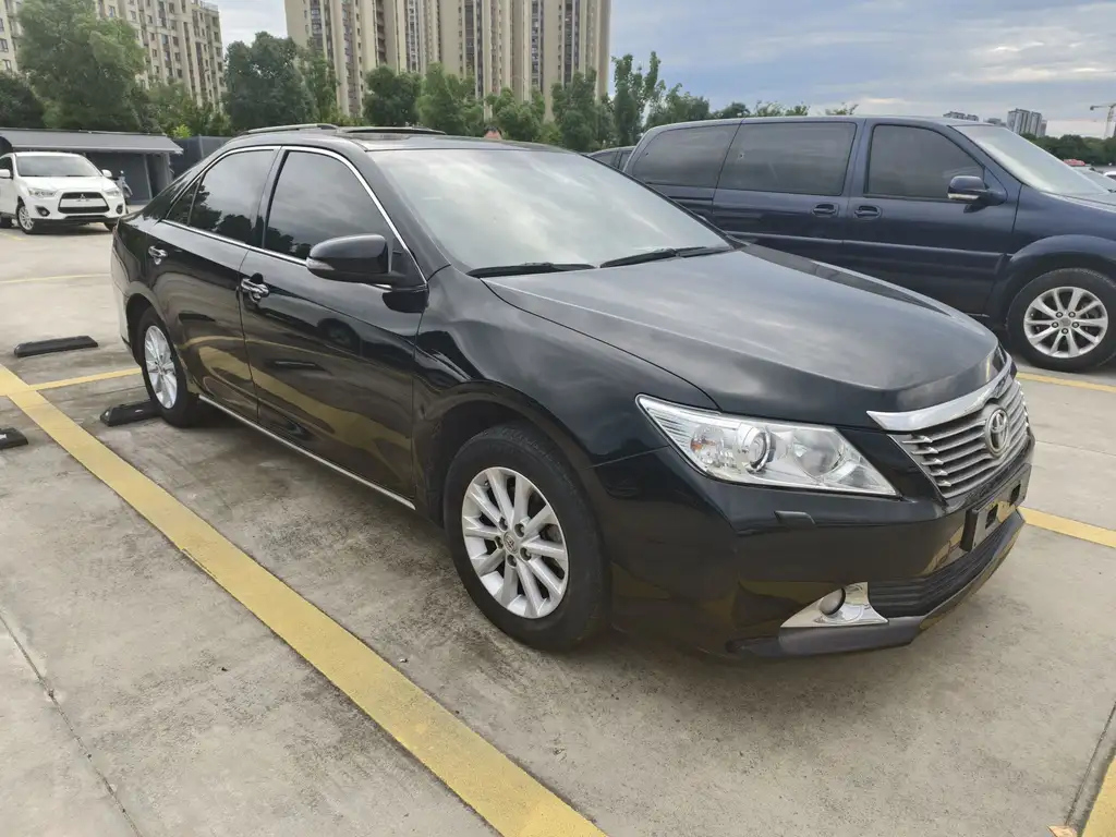 TOYOTA CAMRY 2012