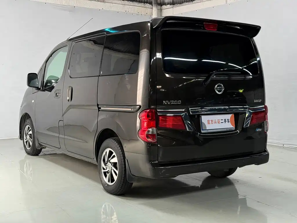 NISSAN NV200 2014