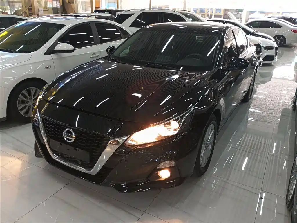NISSAN TEANA 2021